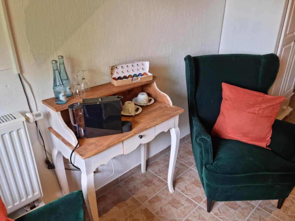 Gasthaus & Restaurant Dahlemer Binz Dahlem  Eksteriør billede